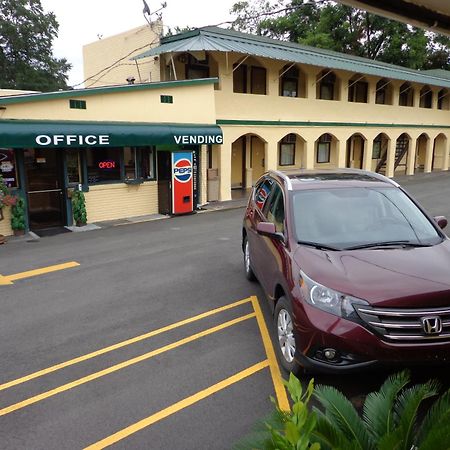 Economy Inn Express Warren Екстериор снимка