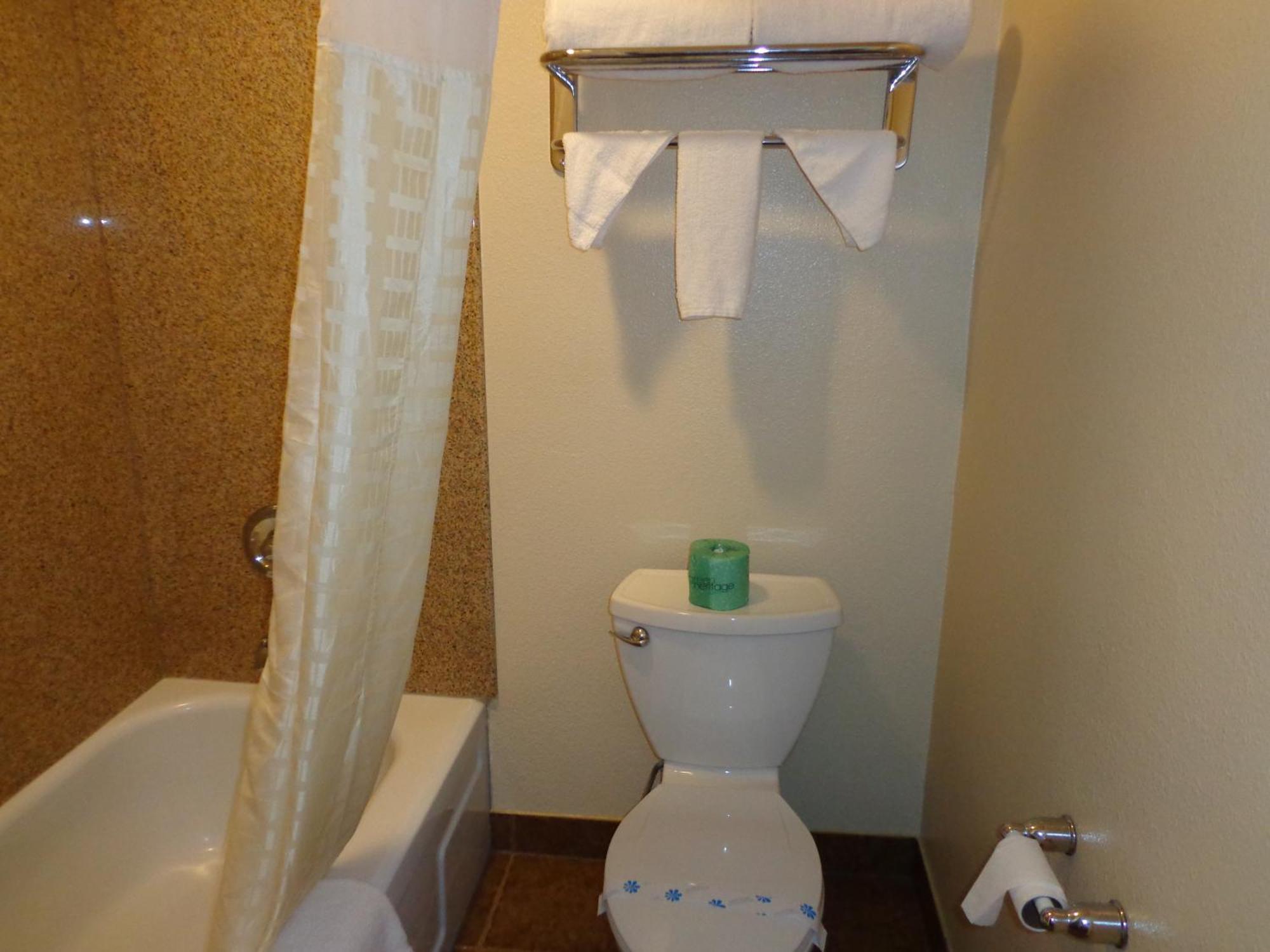 Economy Inn Express Warren Екстериор снимка