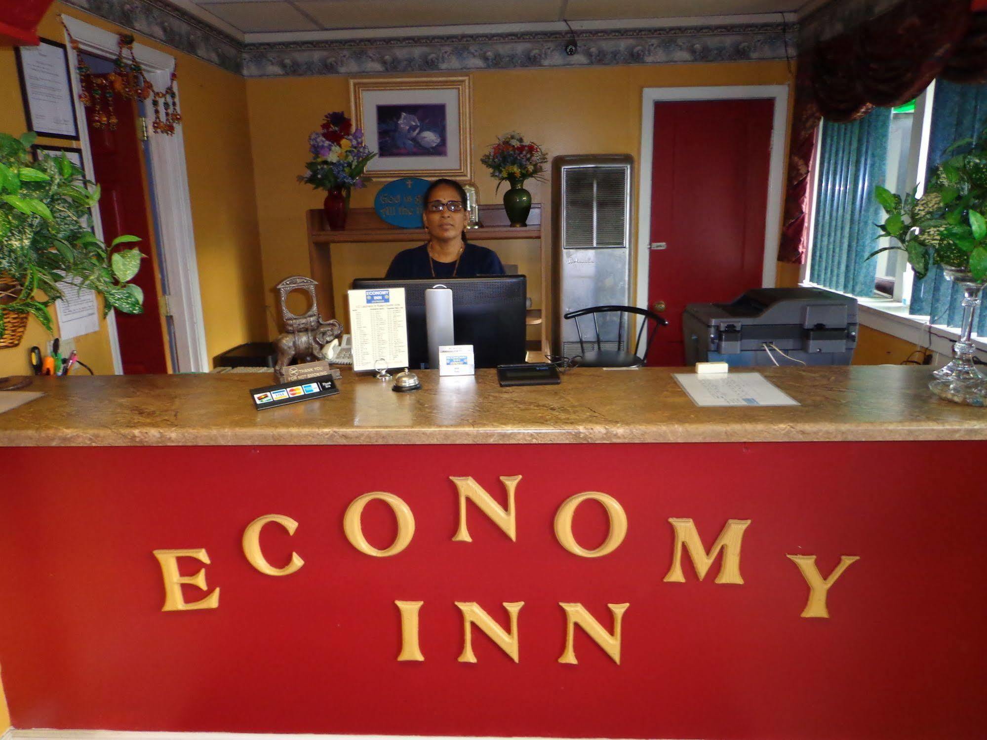 Economy Inn Express Warren Екстериор снимка